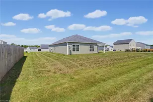 122 Stone River Wy, Mayodan, NC 27027 - Photo 4