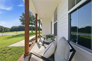 104 Hemlock Ln, State Road, NC 28676 - Photo 4