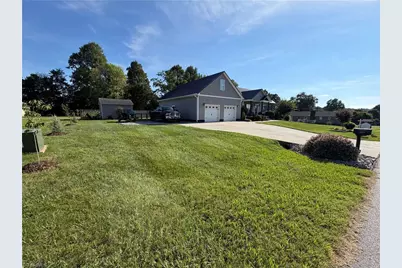 6861 Country Meadows Lane, Trinity, NC 27370 - Photo 6