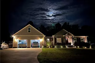 6861 Country Meadows Ln, Trinity, NC 27370 - Photo 2