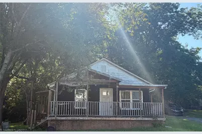 105 Cherry Street, Reidsville, NC 27320 - Photo 1