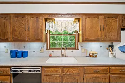 288 Hillside Court, Winston-Salem, NC 27107 - Photo 10