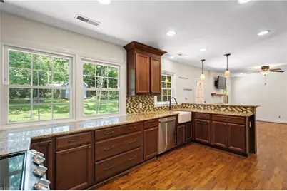 4831 Welwyn Road, Winston-Salem, NC 27104 - Photo 8