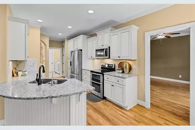 4898 Forest Oaks Drive, Greensboro, NC 27406 - Photo 14