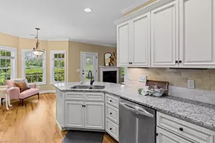 4898 Forest Oaks Dr, Greensboro, NC 27406 - Photo 16