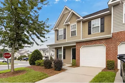 350 Robyns Glen Circle, Greensboro, NC 27409 - Photo 2