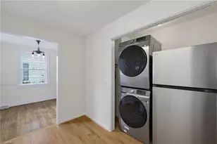 1008 W Northwood St, Greensboro, NC 27408 - Photo 16