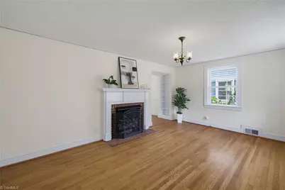 1008 W Northwood Street, Greensboro, NC 27408 - Photo 8