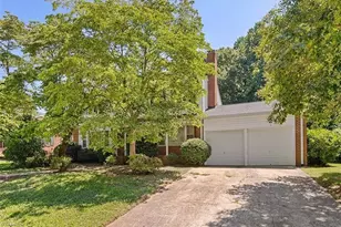 1106 McDowell Dr, Greensboro, NC 27408 - Photo 38
