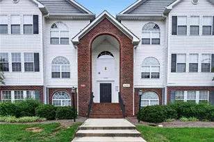 4290 Cedarcroft Ct, Greensboro, NC 27409 - Photo 2