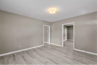 1025 Lawson Street, Eden, NC 27288 - Photo 8