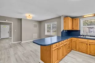 1025 Lawson St, Eden, NC 27288 - Photo 14