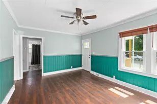220 Broad St, Mount Airy, NC 27030 - Photo 8