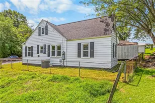 220 Broad St, Mount Airy, NC 27030 - Photo 24