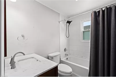 220 Broad Street, Mount Airy, NC 27030 - Photo 14