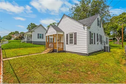 220 Broad Street, Mount Airy, NC 27030 - Photo 4