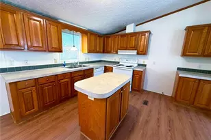 1042 Wells Creek Rd, Madison, NC 27025 - Photo 10