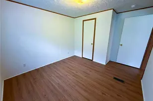 1042 Wells Creek Rd, Madison, NC 27025 - Photo 24