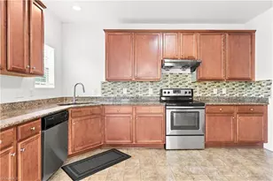 3890 Filton Dr, Greensboro, NC 27406 - Photo 12