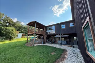 300 Tom Hunter Rd, Pilot Mountain, NC 27041 - Photo 32