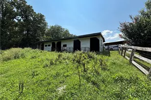 300 Tom Hunter Rd, Pilot Mountain, NC 27041 - Photo 40