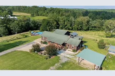 300 Tom Hunter Road, Pilot Mountain, NC 27041 - Photo 4