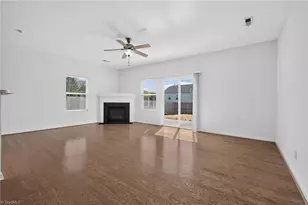 1564 Abbey Park Ct, Kernersville, NC 27284 - Photo 2