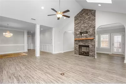 138 Dunvegan Lane, Burlington, NC 27215 - Photo 2