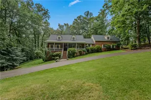158 Oakmont Pl, Mount Airy, NC 27030 - Photo 4