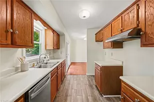 627 Woodland Cir, Asheboro, NC 27203 - Photo 6