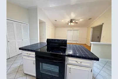 5121 W Wendover Avenue, Jamestown, NC 27282 - Photo 18