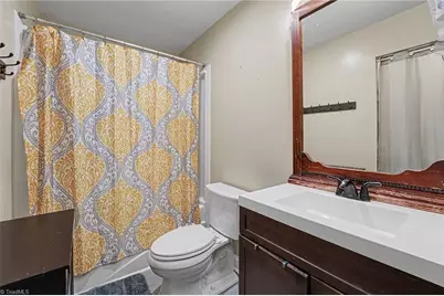 604 Denny Road, Greensboro, NC 27406 - Photo 22