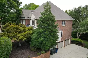 100 Fox Lake Ct, Winston-Salem, NC 27106 - Photo 4