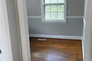 300 Dameron St, Eden, NC 27288 - Photo 8