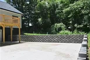 129 E Oakdale St, Mount Airy, NC 27030 - Photo 22