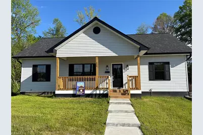 129 E Oakdale Street, Mount Airy, NC 27030 - Photo 1