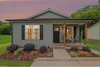 408 Jarrett Street, Thomasville, NC 27360 - Photo 1
