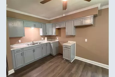308 K Street, North Wilkesboro, NC 28659 - Photo 4