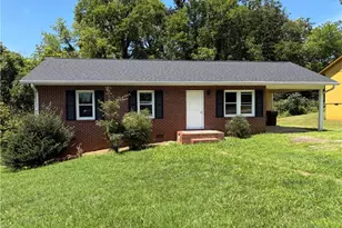 308 K St, North Wilkesboro, NC 28659 - Photo 1