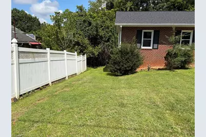 308 K Street, North Wilkesboro, NC 28659 - Photo 14
