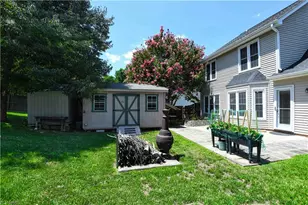 5607 Wellsley Dr W, Greensboro, NC 27407 - Photo 36