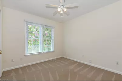 5607 Wellsley Drive W, Greensboro, NC 27407 - Photo 26