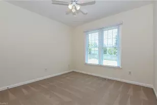 5607 Wellsley Dr W, Greensboro, NC 27407 - Photo 28