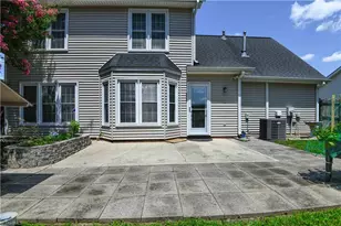 5607 Wellsley Dr W, Greensboro, NC 27407 - Photo 34