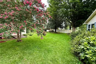 118 Avondale Dr, Lexington, NC 27295 - Photo 6