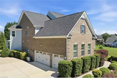 4403 Bonnie Loch Drive, Burlington, NC 27215 - Photo 2