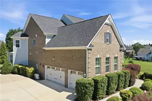 4403 Bonnie Loch Dr, Burlington, NC 27215 - Photo 2