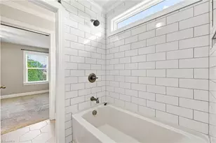 4403 Bonnie Loch Dr, Burlington, NC 27215 - Photo 34