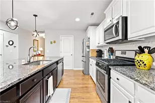 6909 Lowline Dr, Greensboro, NC 27405 - Photo 10