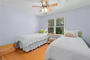 3210 Peninsula Dr, Jamestown, NC 27282 - Photo 34